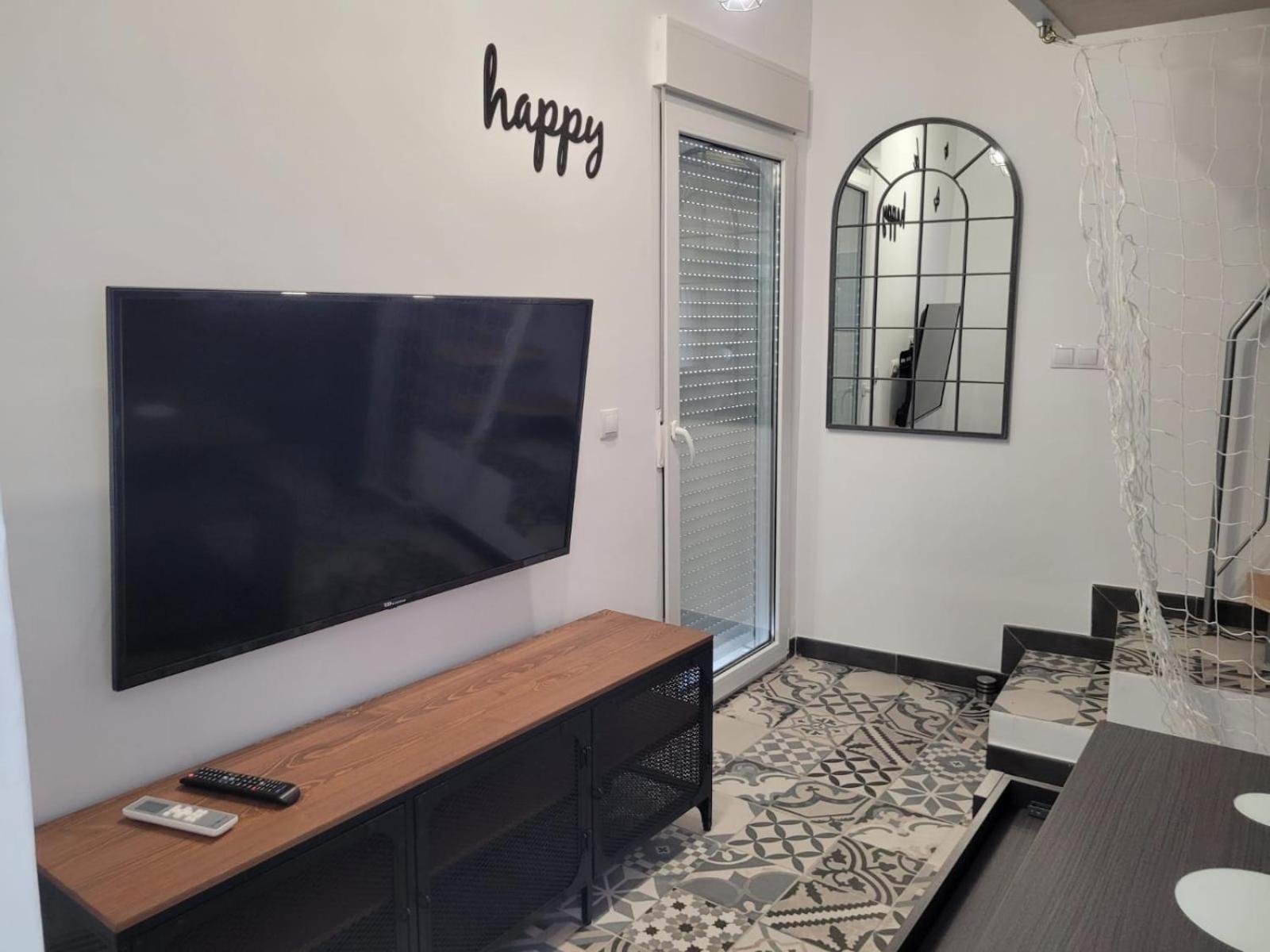 Apartment Economic